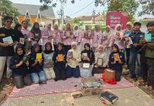Srikandi PLN Pringsewu Berbagi Buku Dukung Budaya Literasi