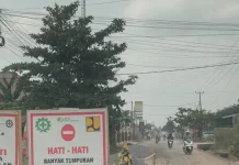 Perbaikan Jalan Pulau Singkep Disambut Positif Warga Sekitar