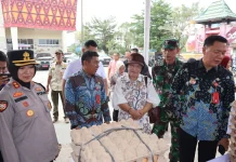 Kapolres Lampung Utara Tinjau Pasar Murah, Dukung Pengendalian Inflasi Daerah