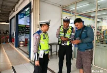 Satuan Lantas Polres Mesuji Patroli Scan Barcode Survei Masyarakat