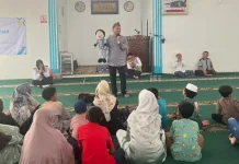 Rayakan Milad ke-20, YBM PLN Tebar Kebahagiaan melalui Dongeng Ceria dan Santunan