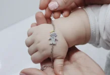 Bikin Si Kecil Makin Manis, Ini Tips Memilih Perhiasan yang Tepat