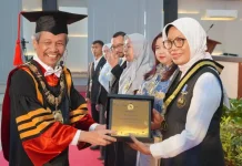 Dies Natalis ke-12, Itera Anugerahkan Penghargaan Tokoh dan Insan Terbaik Kampus
