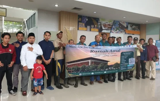 Rumah Amal Masjid Raya Attanwir Itera , Salurkan 130 Paket Zakat