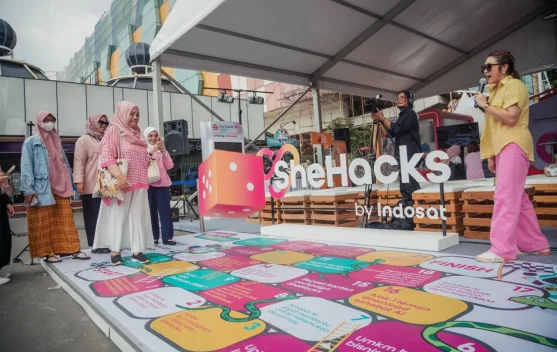 Indosat Perkuat Peran Perempuan UMKM lewat SheHacks 2026