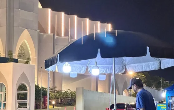 Menikmati  Lezatnya Jagung Bakar di Sekitar Masjid Al-Bakri Bandar Lampung