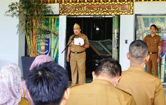 Sekda Pringsewu Pimpin Apel, Bapenda Lakukan Pengecekan Pajak Kendaraan ASN