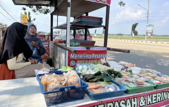 Pedagang UMKM Antusias Sambut Kunjungan Jokowi di Maliosewu Pringsewu