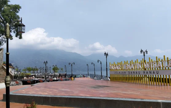 Pasar Tematik Danau Ranau Kian Tarik Wisatawan