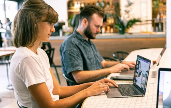 Kenapa Banyak Gen Z Lebih Suka Kerja Freelance