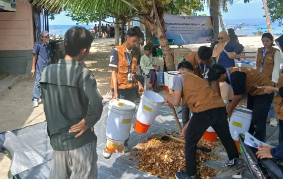 Petani Pahawang Sambut Pelatihan Pupuk Organik Dengan Antusias