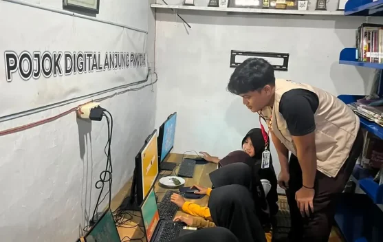 PKPM IIB Darmajaya Latih Komputer Anak di Taman Baca Anjung Pintar Sukabanjar