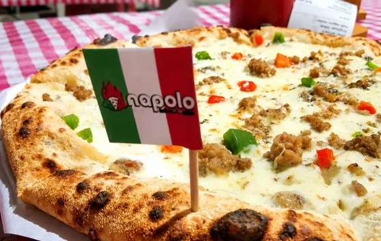 Rekomendasi Pizza Kaki Lima Bergaya Neapolitan di Bandar Lampung