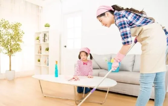 Ini 6 Manfaat Anak Ikut Mengerjakan Pekerjaan Rumah Tangga