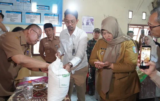 Pemkab Pringsewu Salurkan Bantuan Pangan Beras Tahap II kepada 55.048 Penerima