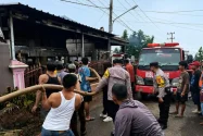 Rumah Sekaligus Kios BBM Eceran di Tanggamus Terbakar, Dua Orang Alami Luka Bakar