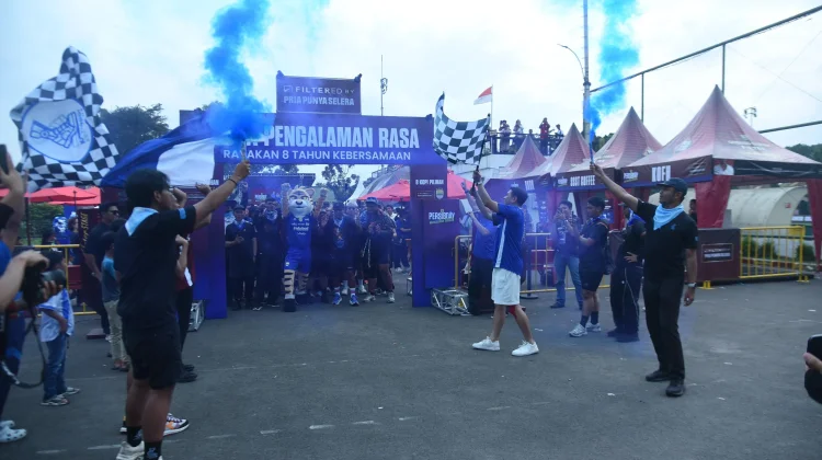 Ribuan Bobotoh Ramaikan Persib Day Festival: 8 Years of Expert Taste