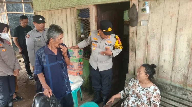 Polres Subang Peduli, Salurkan Bantuan Bagi Penderita Tumor