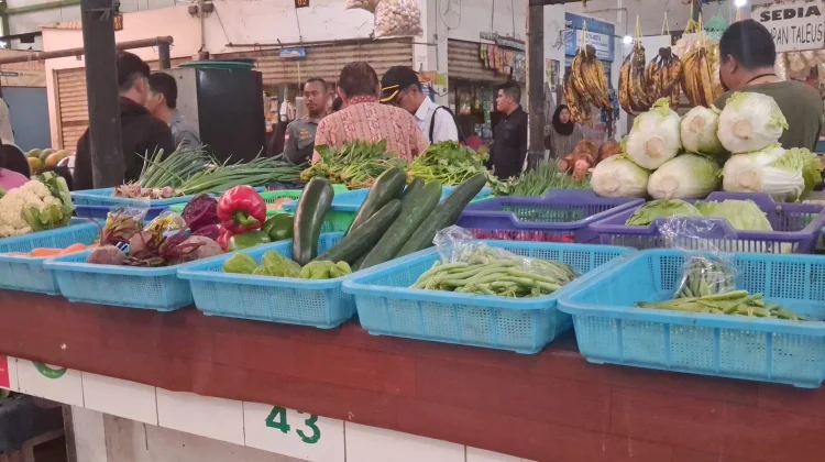 Harga Kebutuhan Pokok di Pasar Tradisional Bandung Relatif Stabil