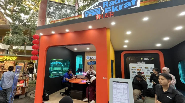 Meriahnya Siaran RRI Bandung di Radio Ekraf