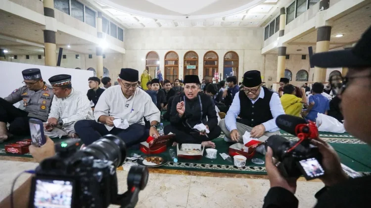 Farhan, Ajak Warga 30 Kecamatan Makmurkan Masjid Agung Selama Ramadan