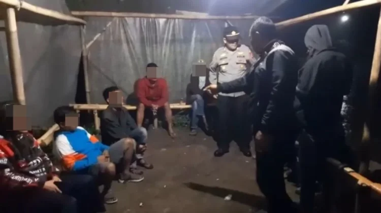 Judi Adu Muncang, Delapan Orang Diamankan Polisi