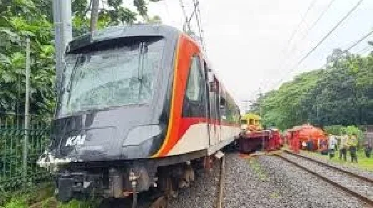 Kemenhub Siagakan Personel dan Alat Berat di Jalur KA Daerah Rawan