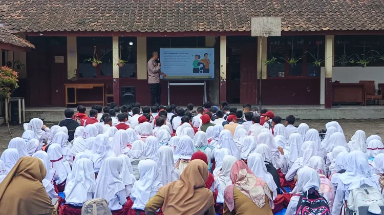Larangan Petasan Polisi Masif Edukasi Siswa