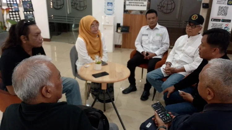 Pengukuran Lahan di Desa Neglasari Meresahkan, Warga Datangi BPN/ATR Jabar