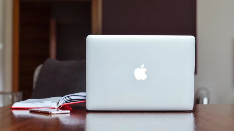 Tim Cook Isyaratkan Peluncuran Produk Baru Apple Awal Maret Mendatang