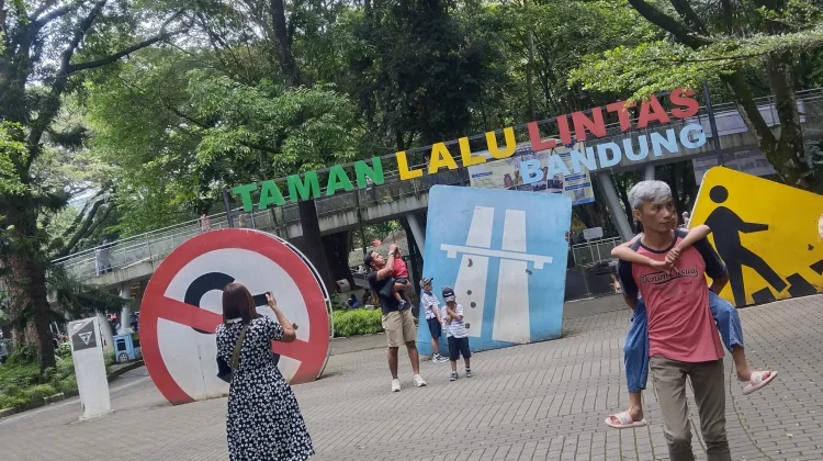 Taman Lalu Lintas Ade Irma Kota Bandung, Edukasi dan Wisata