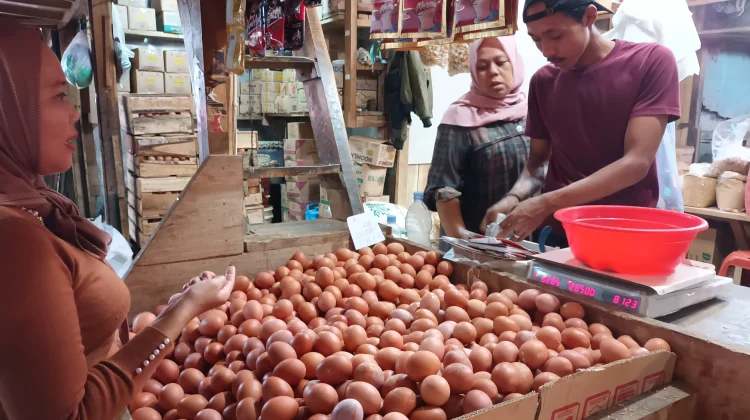 Lima Bahan Pokok di Pasar Cikurubuk Tasikmalaya Ini Naik Harganya