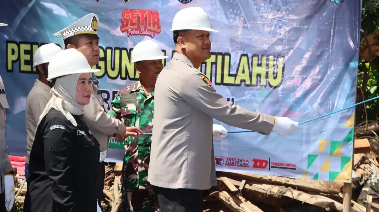 Polres Subang Peduli, Rehab Rutilahu Milik Warga