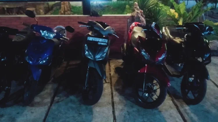 Meresahkan Warga, Polisi di Wanaraja Garut Bubarkan Paksa Aksi Balapan Liar