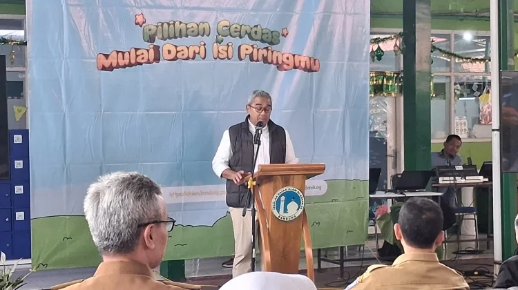 Farhan; Warga Bandung Konsumsi Gorengan Tinggi