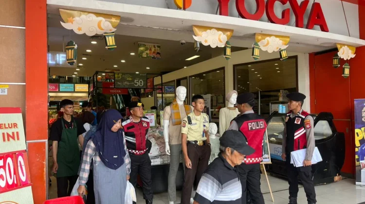 Antisipasi Pungli, Polisi Patroli Dialogis di Pusat Keramaian