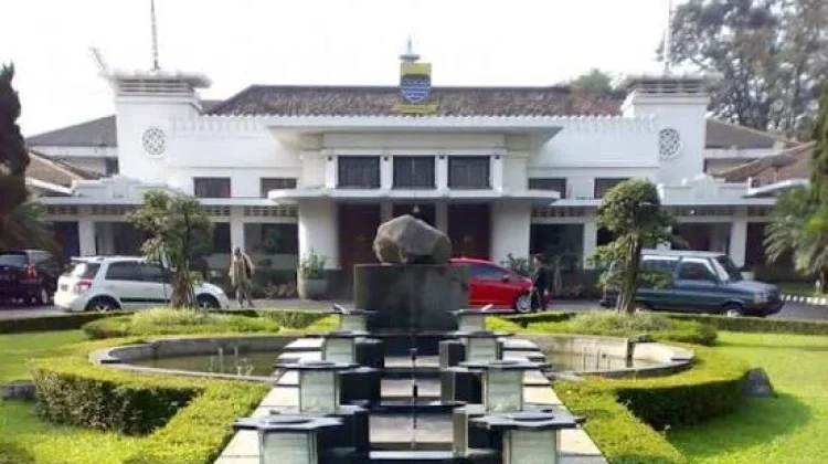 THR PPK Paruh Waktu Pemkot Bandung Tak Masuk Kontrak Kerja