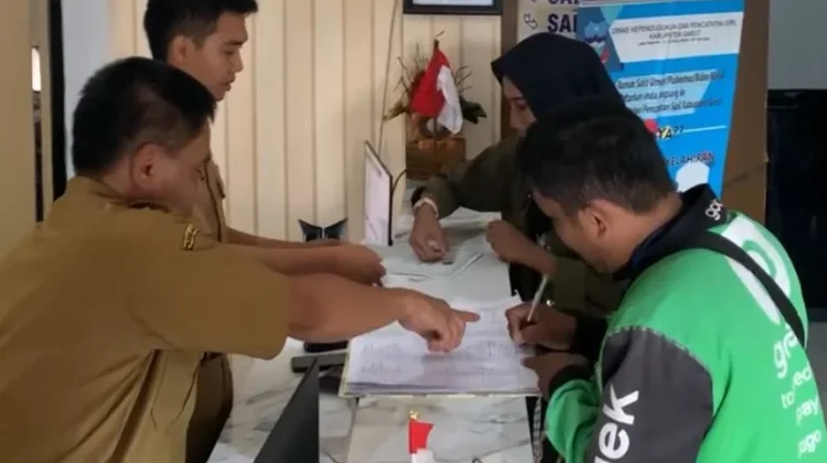 Administrasi Kependudukan di Garut, Cukup di Tingkat Kecamatan