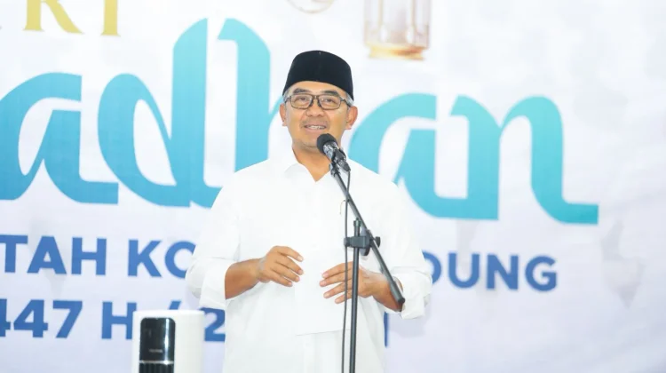 Wali Kota Bandung Imbau Warga Waspada Pohon Tumbang saat Fenomena Muson