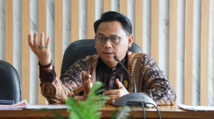 Hailuki Berikan Cashback untuk Warga, Dukung Operasi Pasar Murah di Ciluncat
