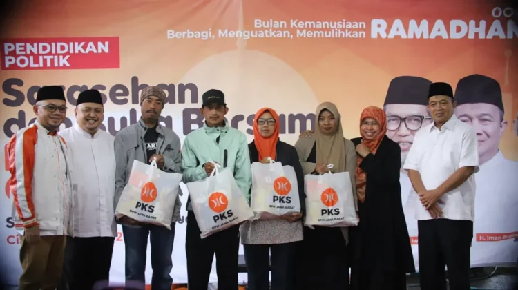 Buka Bersama, Warga Pasirlangu Menata Harapan bersama Iwan Suryawan dan PKS