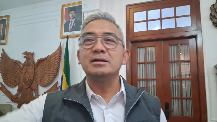 Walikota Bandung: Tugu Sepatu Cibaduyut akan Dipasang Lagi
