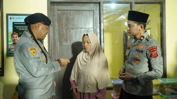 AKBP Condro Sasongko Resmikan Rumah Layak Huni untuk Mak Jua dan Petani Jagung