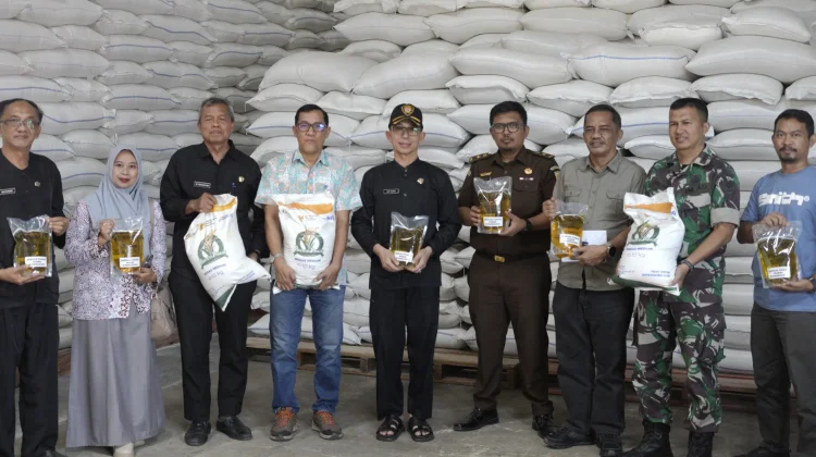 Sekda Apresiasi Kesiapan Bulog Subang "Penyaluran Bantuan Pangan"