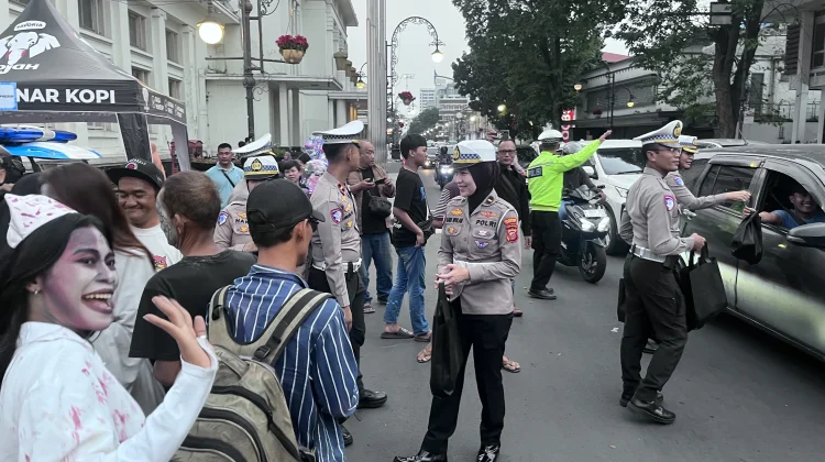 Polrestabes Bandung Siagakan Patroli Motor “Senyum”, Urai Kepadatan Lalu Lintas
