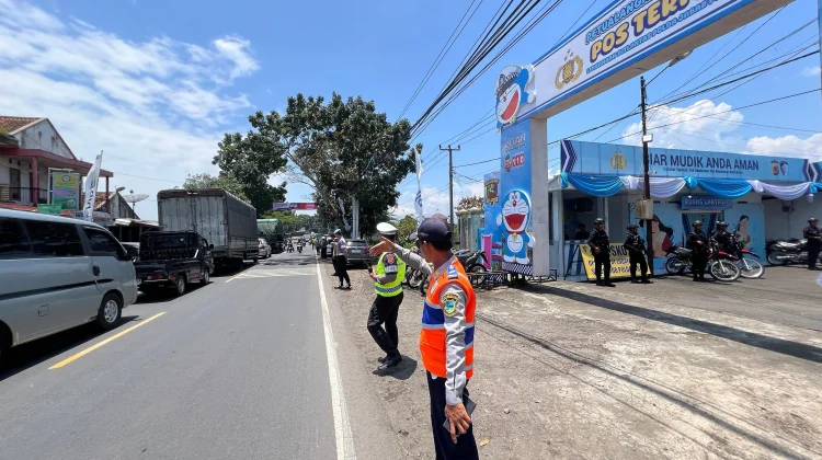 Jalur Nasional Limbangan Macet, Polisi Berlakukan Oneway