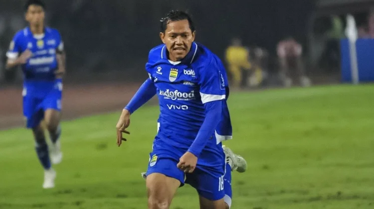 Cetak Gol Perdana, Adam Alis: Tetap Rendah Hati