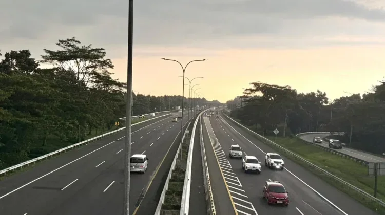 H-5 Lebaran, Arus Kendaraan ke Bandung via Tol Masih Landai