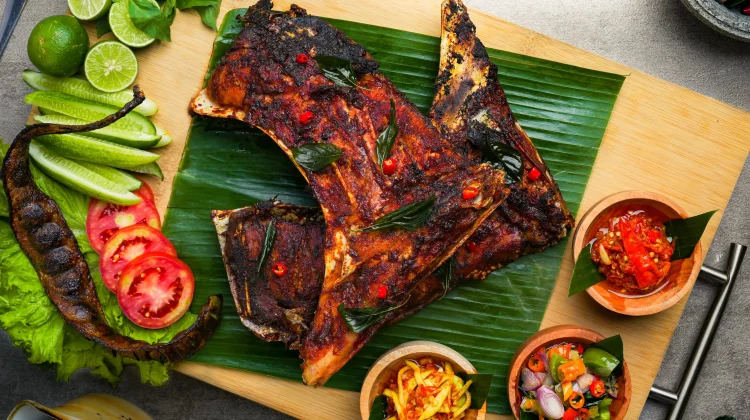 Kurnia Seafood Bandung Hadirkan Rahang Tuna Bakar Jumbo
