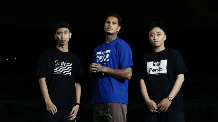 Persib Kembali Menggebrak, Kali Ini Berkolaborasi dengan Brand Inggris
